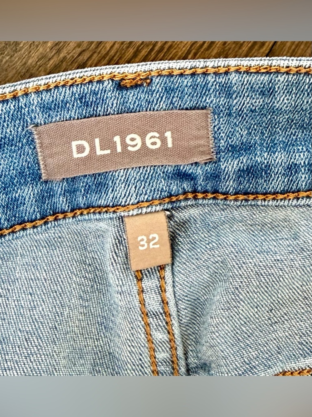 DL1961 Women’s Light Blue Skinny Jeans - Picture 3 of 5